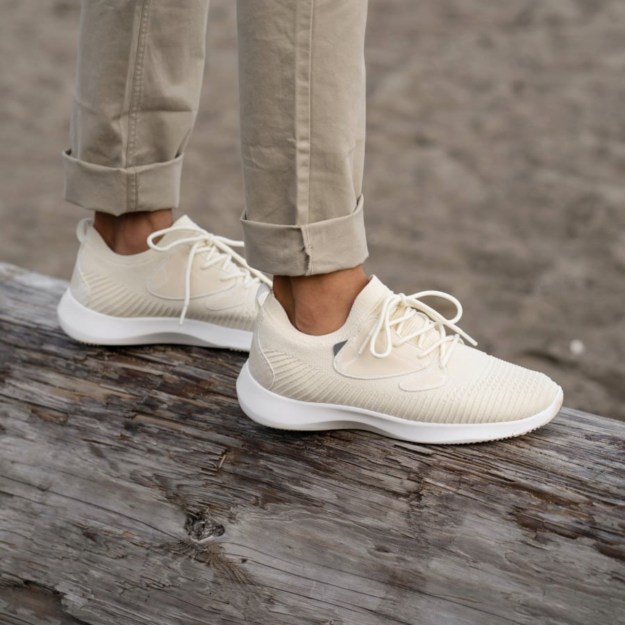 Vessi Everyday Move Sneakers Herr Beige | VHCMTB-920